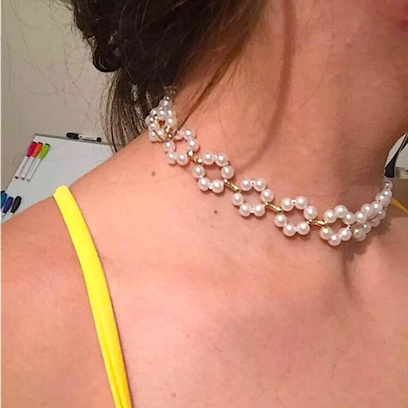 Pearl Gold Flower Choker - Picture 2 of 6